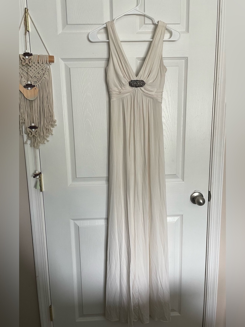 BCBG MAX Women’s XXS Elegant Cream V-Neck Maxi Dress with Embellished Waist